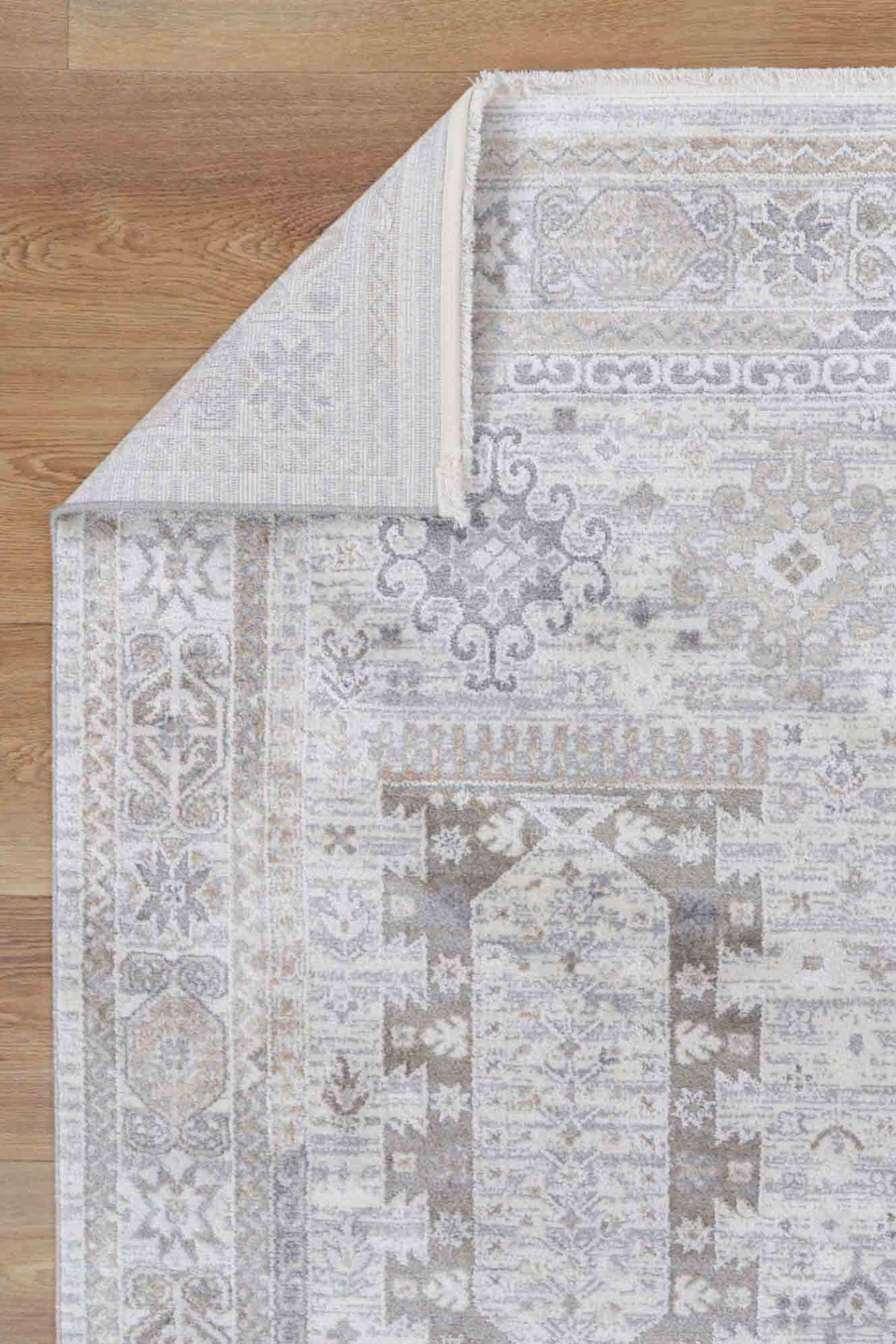 Petra Ivory Aubert Rug