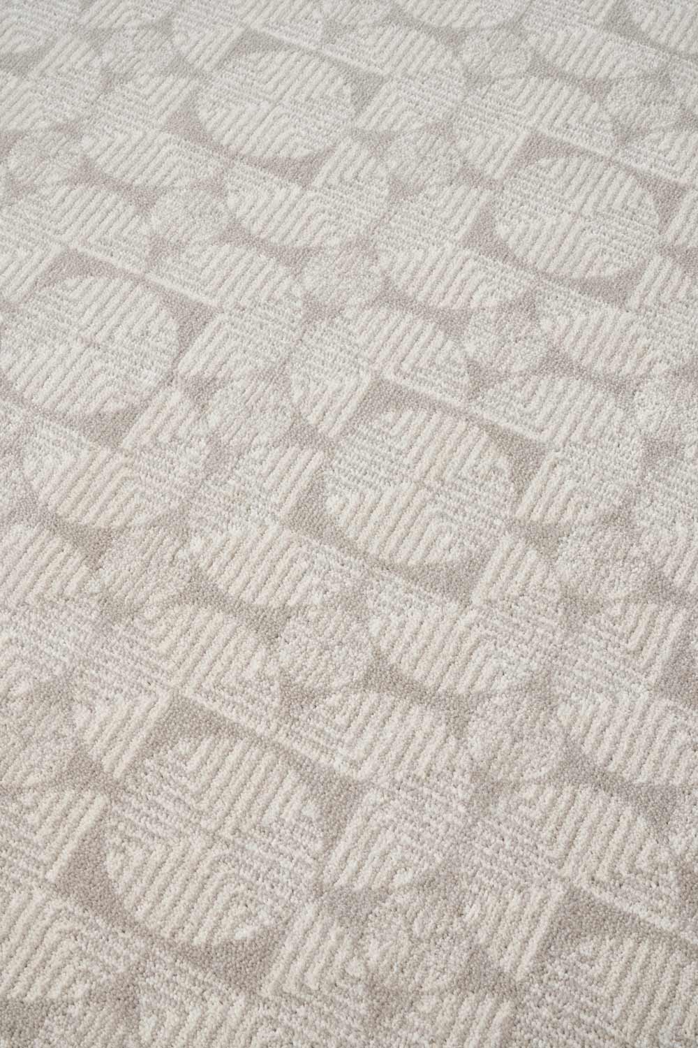 Close-up of Madelyn Tessera wool rug geometric pattern
