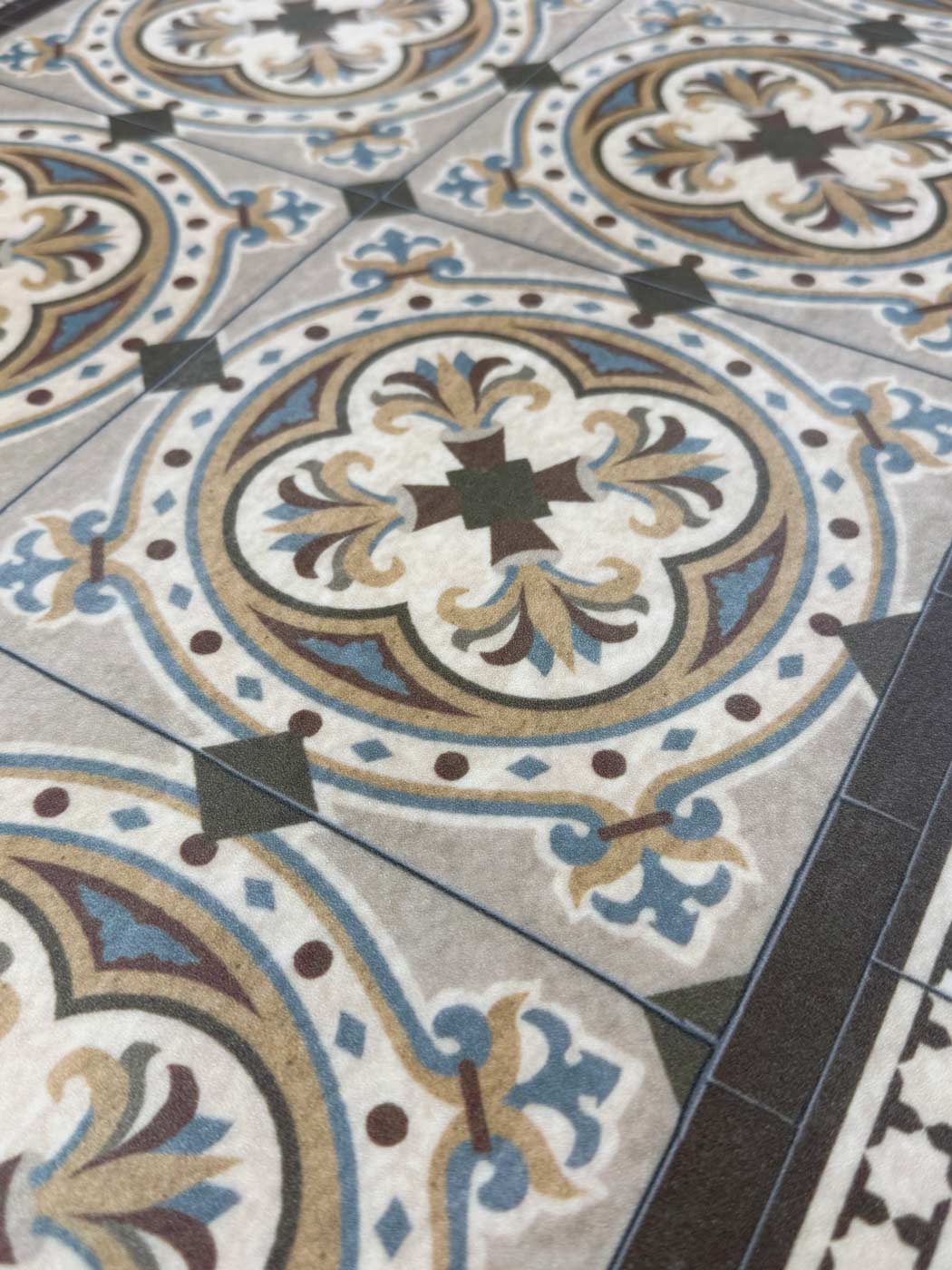 Beija Flor Rome vintage-style patterned vinyl floor runner for kitchen or hallway