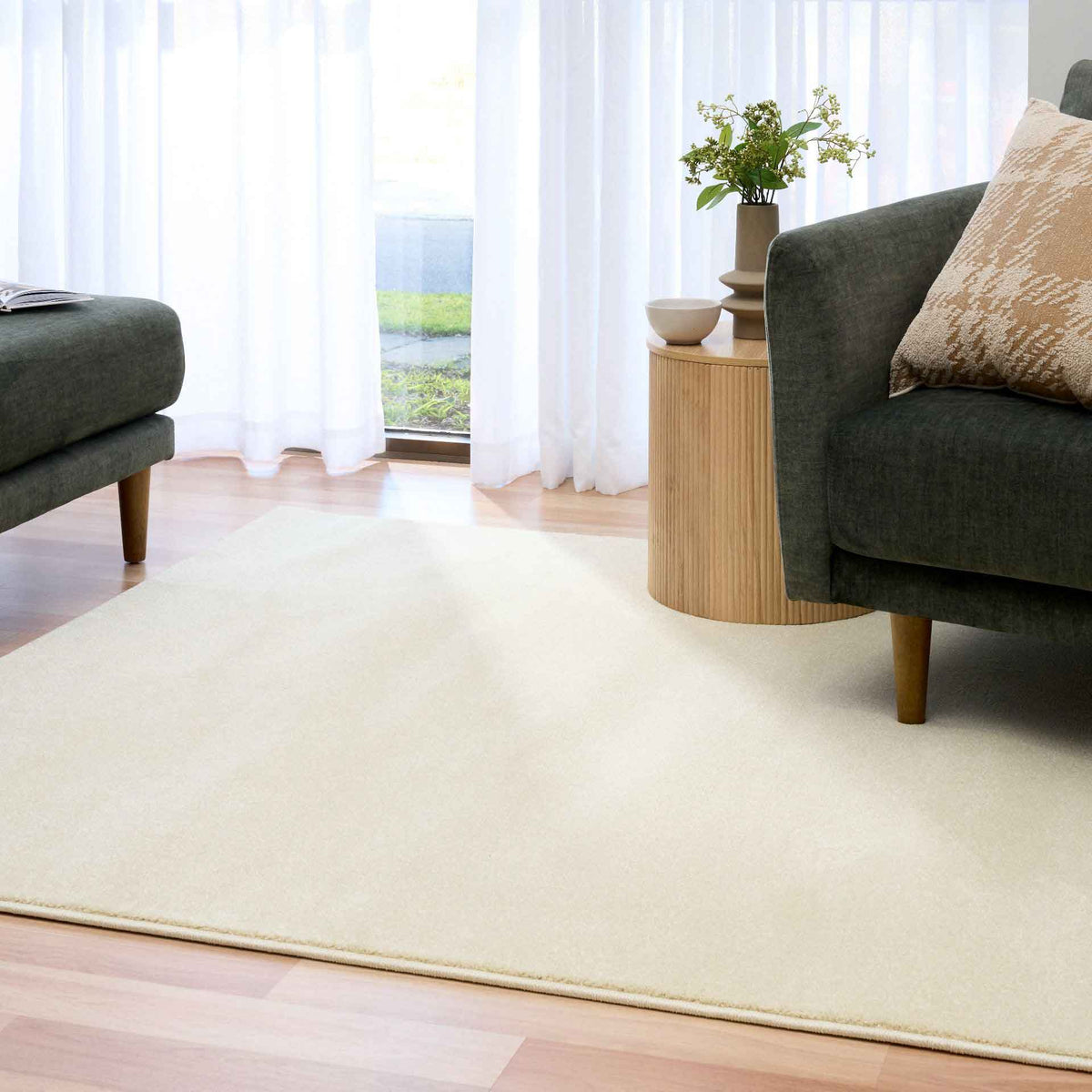 Stanley Ivory Rug | Plain Cream Polypropylene Rug Belrose | Rugs N Timber