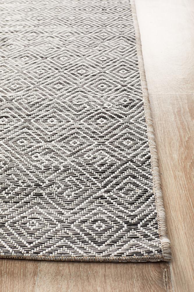 River Black Waterproof Runner | Outdoor Runners Belrose | Rugs N Timber