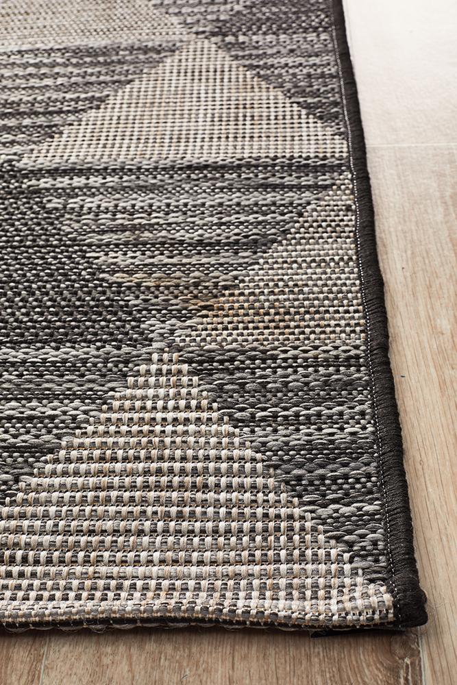 River Black Waterproof Runner | Outdoor Runners Belrose | Rugs N Timber