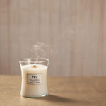 Woodwick Candle - Medium - White Tea & Jasmine