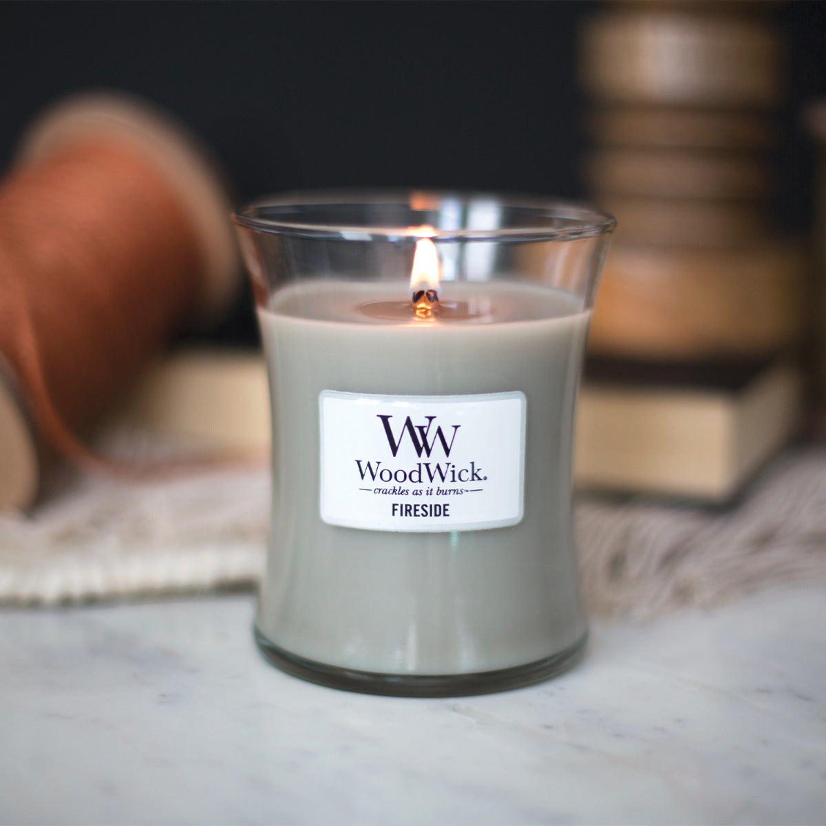 Woodwick Candle - Medium - Fireside